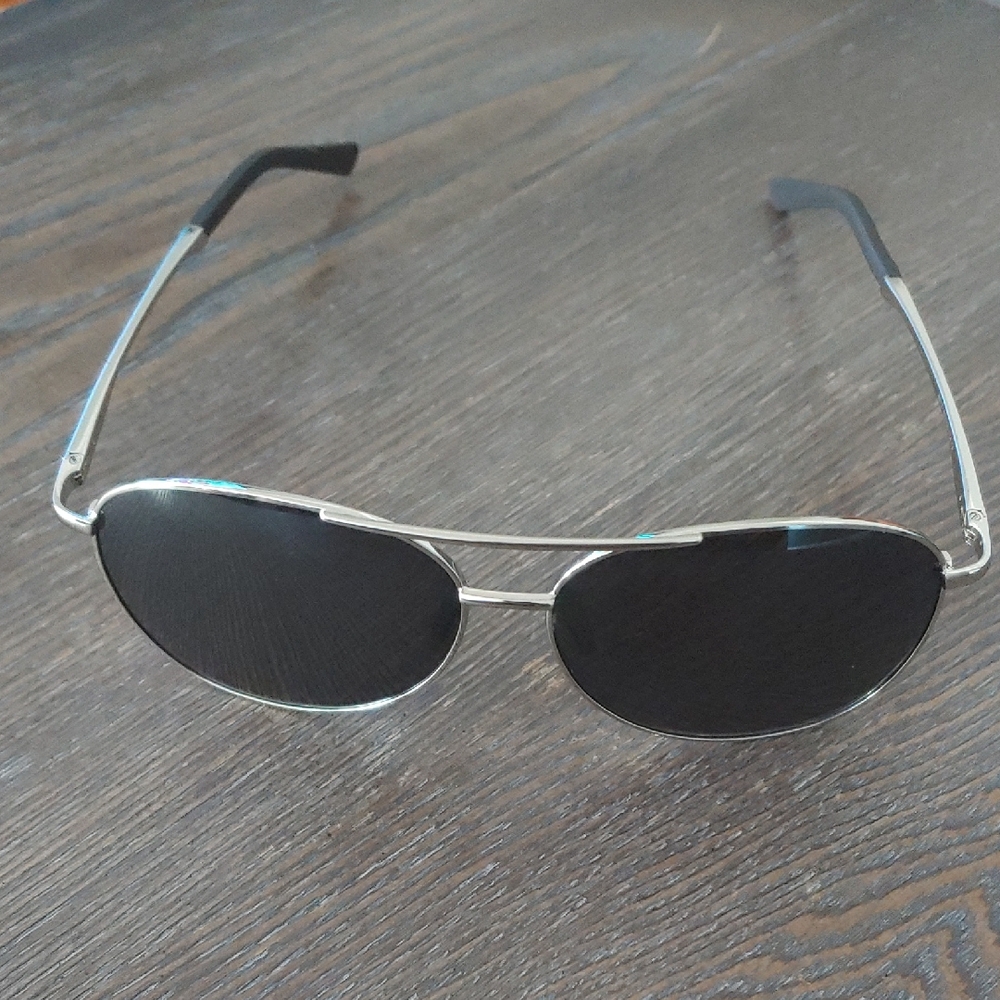 MXNX Stylish Silver Aviator Sunglasses